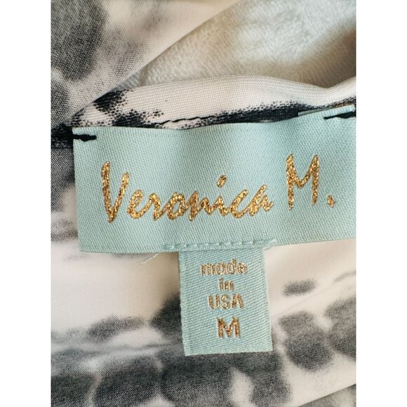 2/$30 NWT Veronica M. Medium Cold Shoulder Abstract Print Top Black & White - Picture 7 of 13